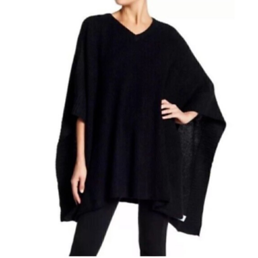 14th & Union Viscose Blend Soft Knit Ribbed Black Pullover Sweater Poncho OSFM
